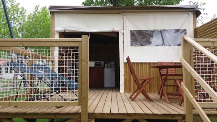 Tenda Palafitta Attrezzata