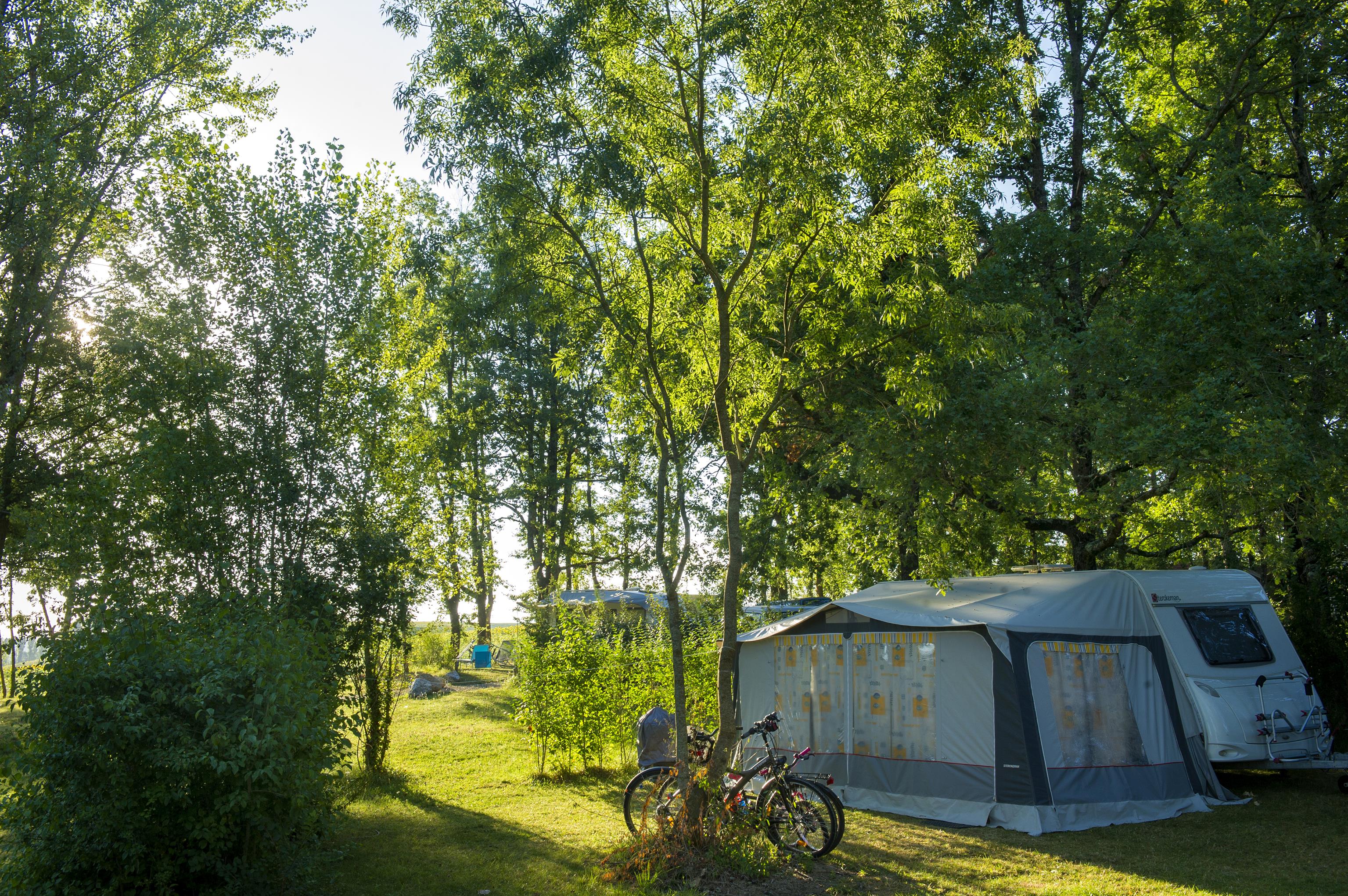 Emplacement Caravane/Camping Car Xl 100/150 M2 10 A Emplacement Caravane/Camping Car Xl 100/150 M2 10 A
