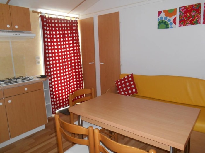 Mobil Home - 2 Chambres (Avec Sanitaires Et Chauffage)