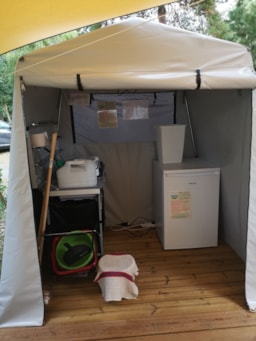 Location - La Tot Prêt À Camper 2Ch. - Camping Le Both d'Orouët
