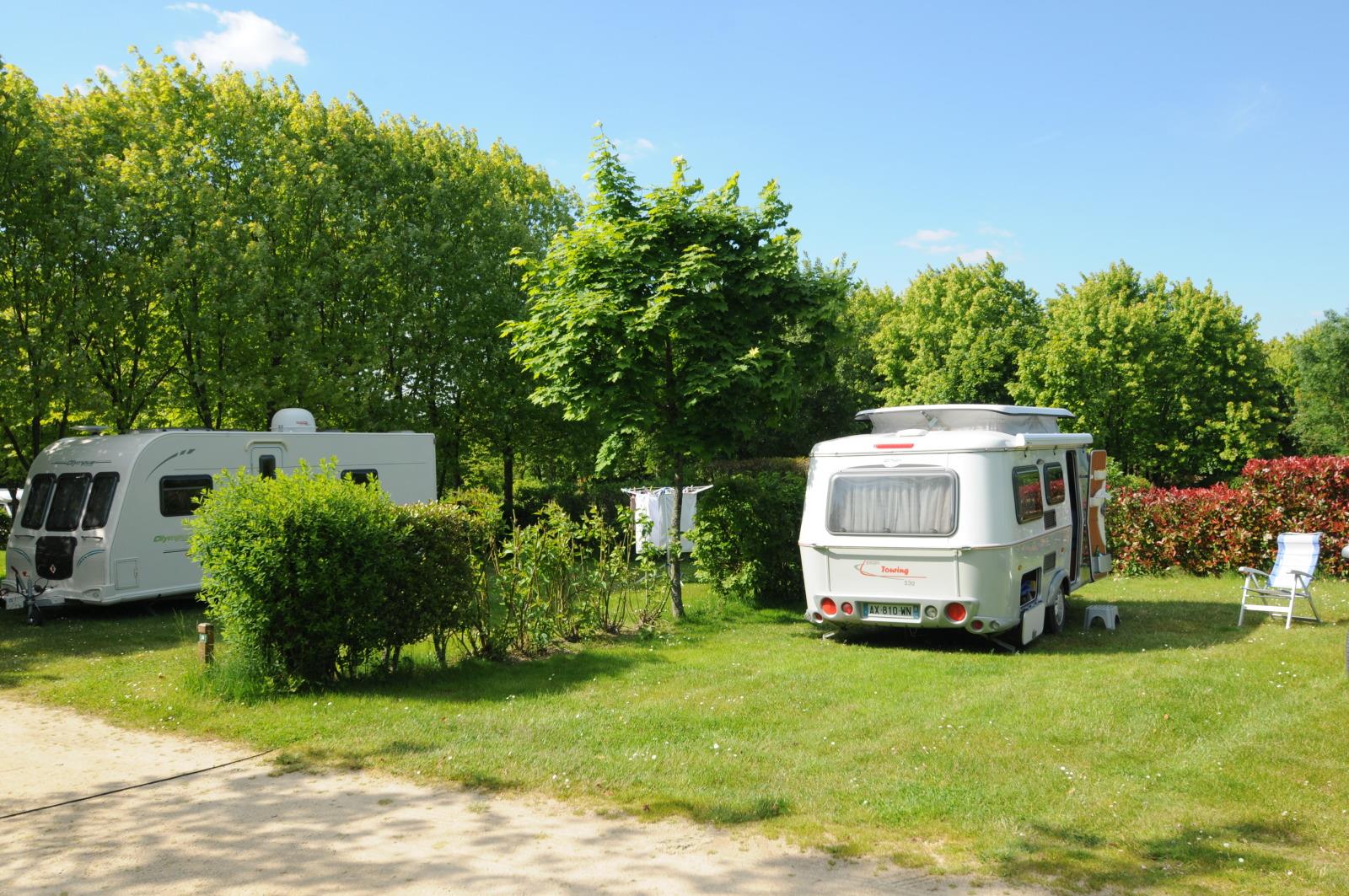 Pauschale B : Stellplatz + Auto + Strom 10 Amp Pauschale B : Stellplatz + Auto + Strom 10 Amp
