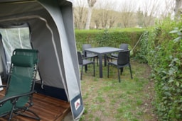 Location - Caravane (Sans Sanitaire, Sans Eau) Location Du Dimanche Au Dimanche En Haute Saison - Camping La Grenouille