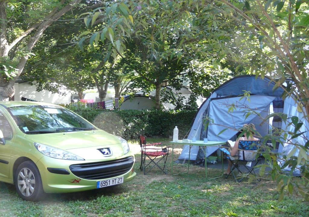 Pitch - Natural Package (1 Tent, Caravan Or Motorhome / 1 Car) - Camping Le Port Lacombe Pitch - Natural Package (1 Tent, Caravan Or Motorhome / 1 Car) - Camping Le Port Lacombe