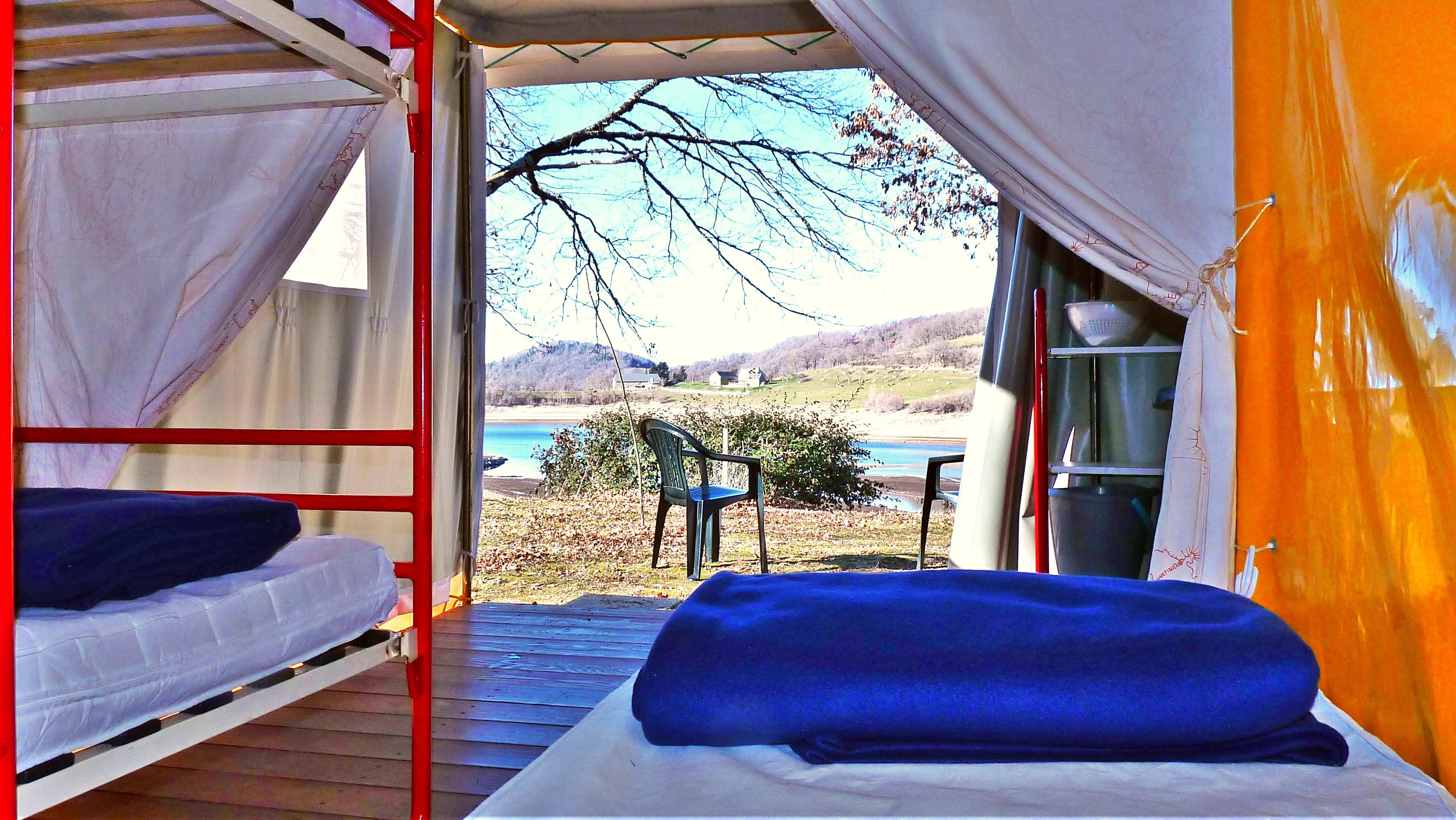 Accommodation - Canvas Bungalow By The Lake - Camping LA ROMIGUIERE