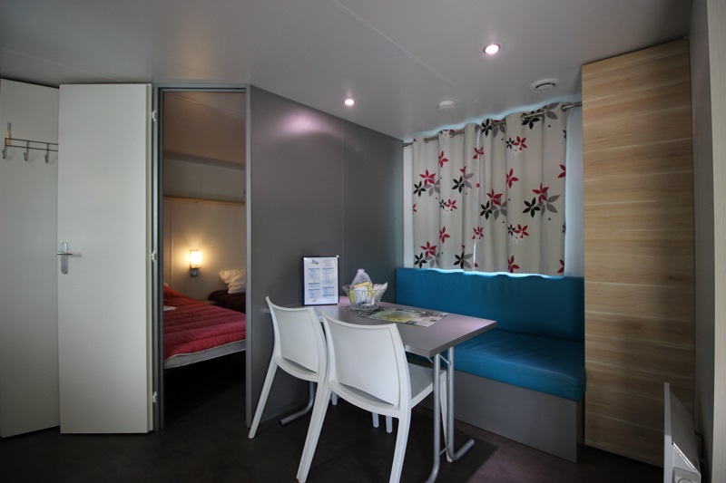 Accommodation - Mobile Home 28M ² Terrace Integrated 2 Bedrooms - Camping La Peyrade