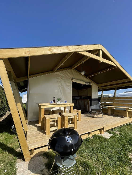 Location - Tente Lodge Freeflower Standard 30M² (2 Chambres) + Terrasse - Flower Camping Omaha Beach Location - Tente Lodge Freeflower Standard 30M² (2 Chambres) + Terrasse - Flower Camping Omaha Beach