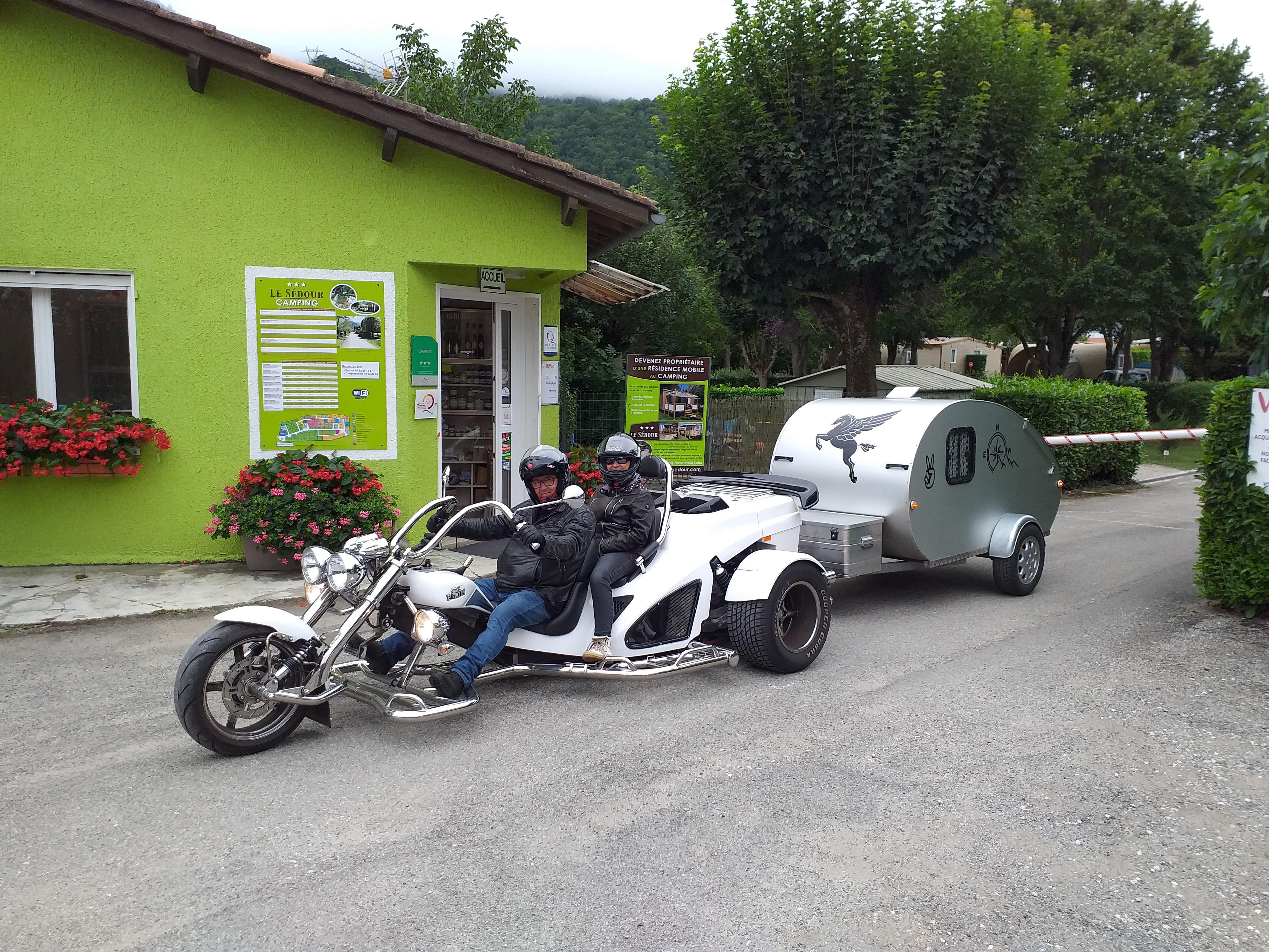 Pakket Motor Pakket Motor