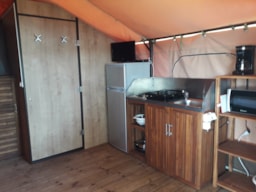 Location - Tente Lodge Luxe 30 M² (Avec Sanitaires) - Camping Le Transat