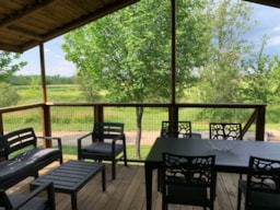 Location - Cabane Lodge Climatisée 2 Chambres - Confort Premium & Full Options - 40M2 (Terrasse Couverte 13M2) - Les Chalets de Fiolles
