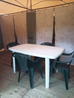 Location - Tente Etape Prête À Dormir 2 Chambres Sans Sanitaires - Camping Au Bord de Loire