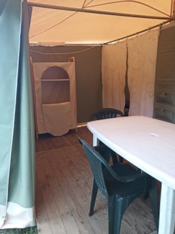 Location - Tente Etape Prête À Dormir 2 Chambres Sans Sanitaires - Camping Au Bord de Loire