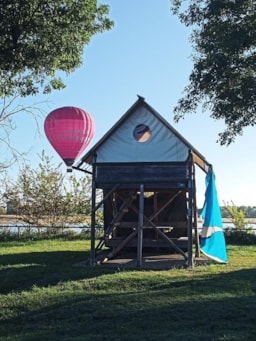Location - Bivouac Sur Pilotis Prête À Dormir 1 Chambre Sans Sanitaires - Camping Au Bord de Loire