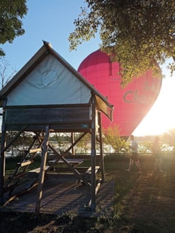 Location - Bivouac Sur Pilotis Prête À Dormir 1 Chambre Sans Sanitaires - Camping Au Bord de Loire