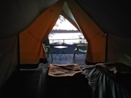 Location - Tente Treck Prête À Dormir 1 Chambre Sans Sanitaires - Camping Au Bord de Loire