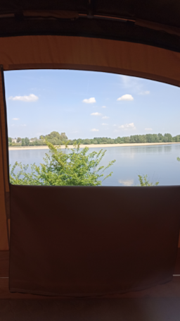 Location - Tente Baroudeur Cabanon 3 Pers. - Camping Au Bord de Loire