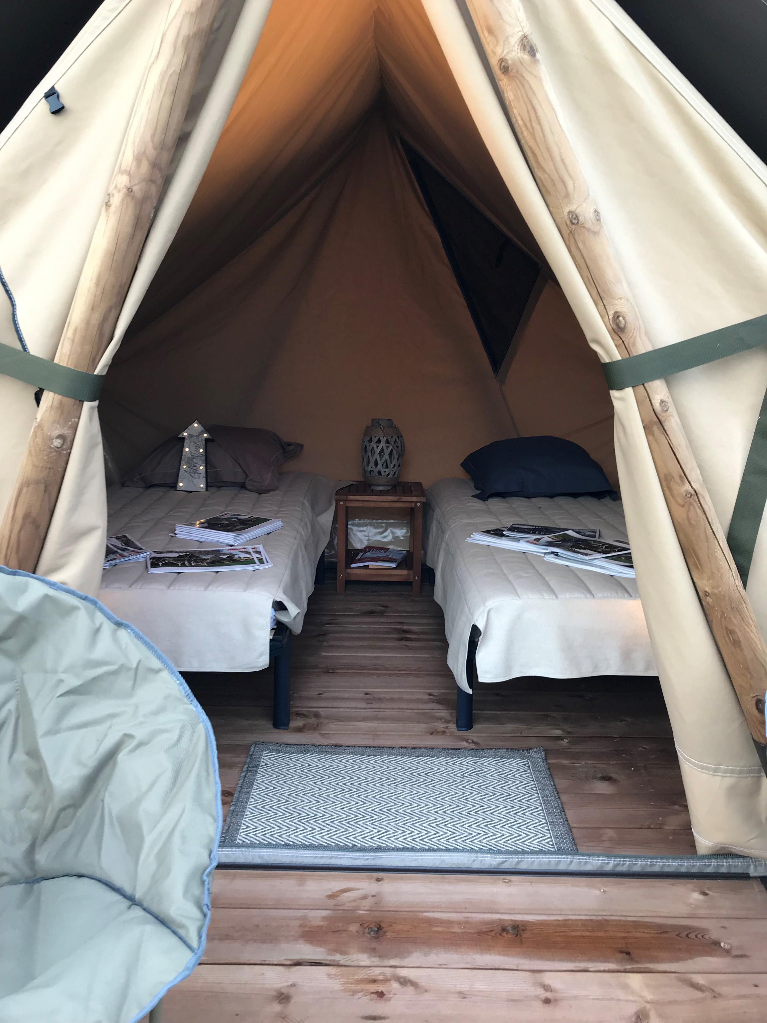 Location - Tente Moorea Mini Tente Safari Avec Deux Vrais Petits Lits.Electricité.Couvertures - Camping Le Mondou