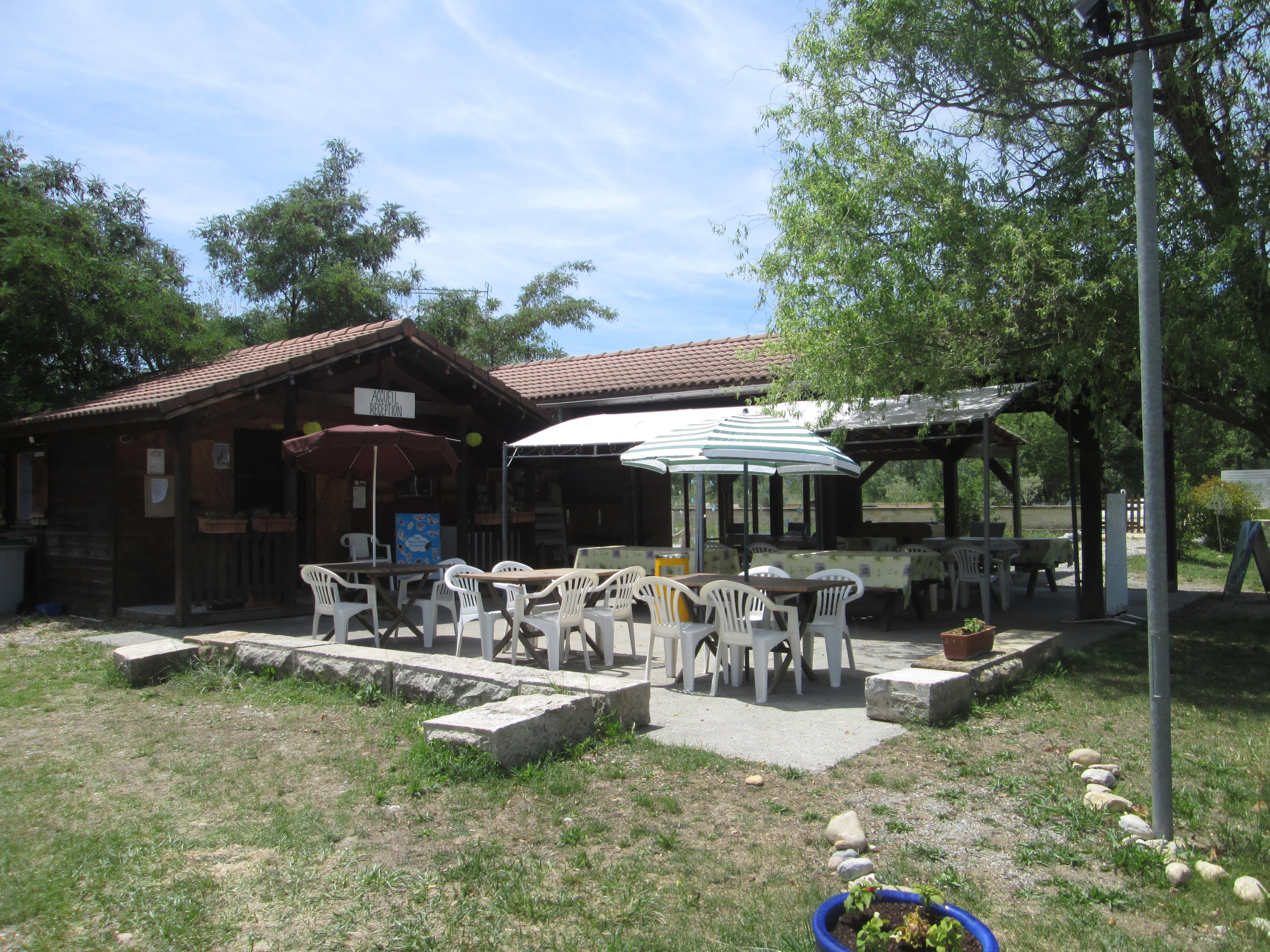 Services & amenities Camping La Célestine - Beynes Services & amenities Camping La Célestine - Beynes