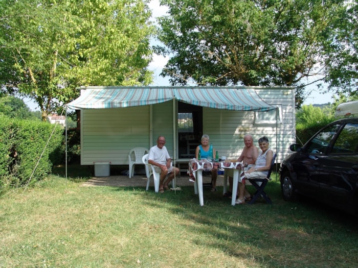 Mobil-Home Non Équipé En Eau