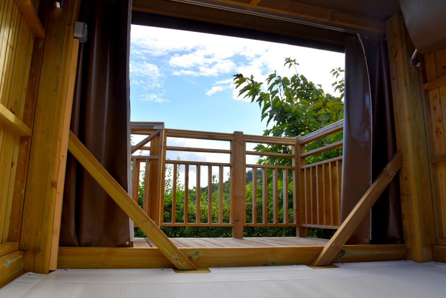 Location - Tente Sur Pilotis Bélay 1 - Camping RIVIERE DE CABESSUT