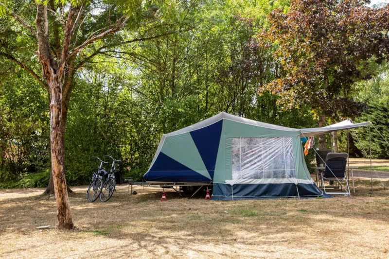 Forfait Curistes 2 Personnes/21 Nuits En Emplacement Avec Électricité, Une Voiture + Une Caravane Ou Un Camping-Car (Animal Domestique Compris)