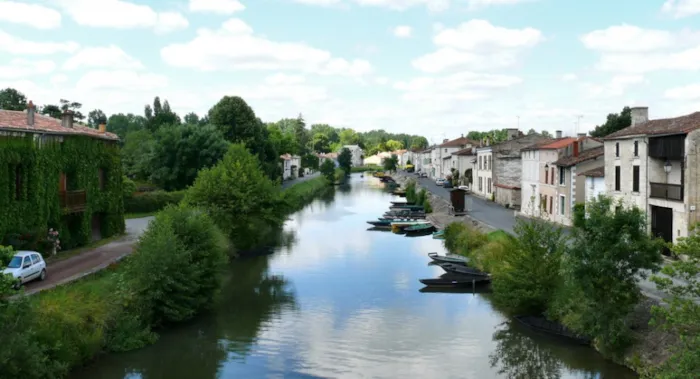 Camping dans les Deux Sèvres - CampingDirect - Image n°2