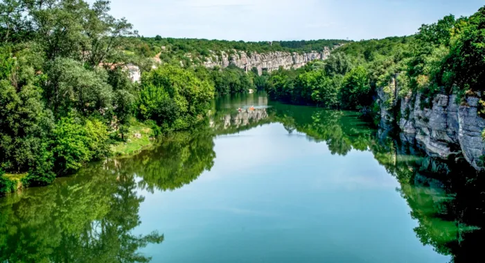 Campings in the Gorges de l'Ardèche - CampingDirect - Image n°2