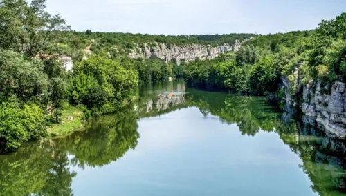 Camping Gorges de l'Ardèche - CampingDirect