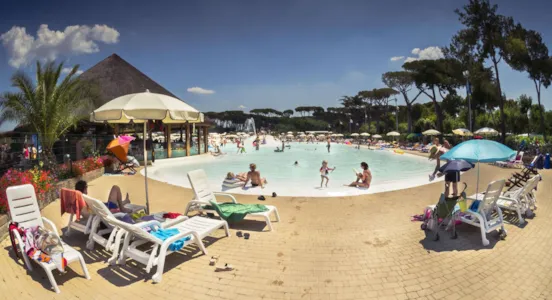 Camping 4 étoiles en Italie - CampingDirect - Image n°1