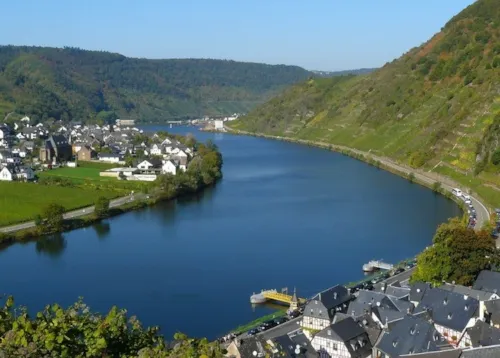 Camping an der Mosel - CampingDirect