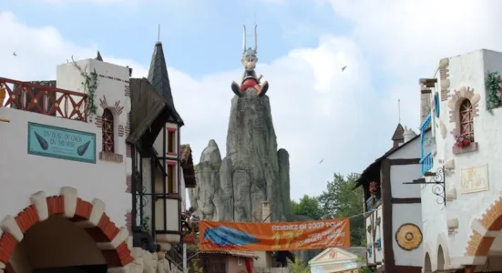 Campeggi Parco Asterix - CampingDirect - Immagine n°1