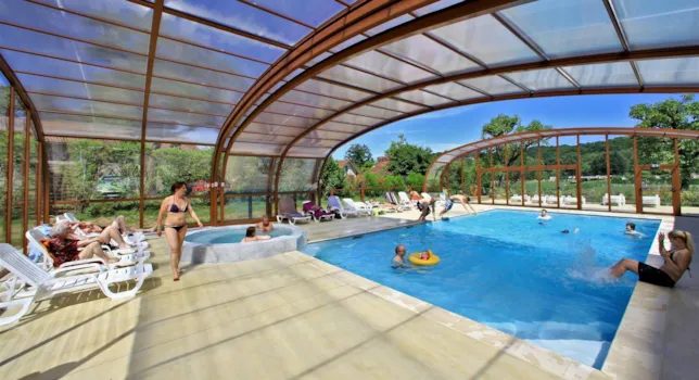 Camping Dordogne avec piscine chauffée - CampingDirect - Image n°1