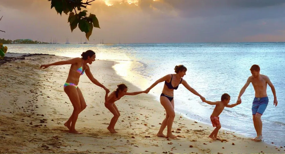 Campings proche de l'aquarium de La Rochelle - CampingDirectSpecialCE - Image n°1