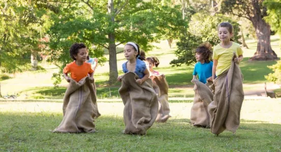 Camping in Ardèche met kinderclub - CampingDirect - Afbeelding n°1