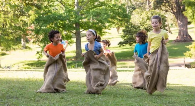 Camping in Ardèche met kinderclub - CampingDirect - Afbeelding n°2