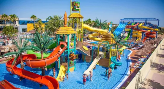 Campings con parque acuático en España - CampingDirect - Imagen n°1