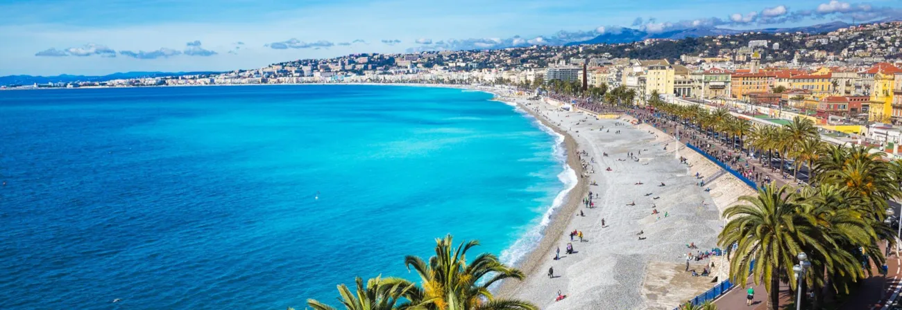 Panoramablick auf die Promenade in Nizza