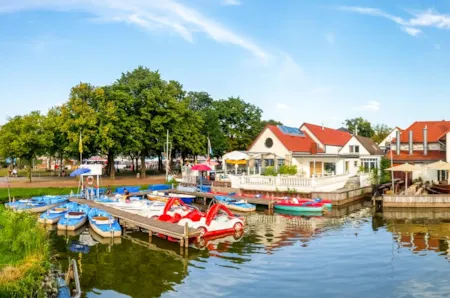 Häuseransicht am Steinhuder Meer in Deutschland