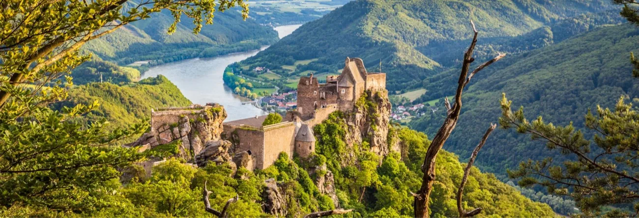 Burgruine Aggstein an der Donau im Wachauer Tal in Niederösterreich