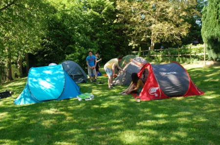 Camping l'Orival et emplacements de tentes
