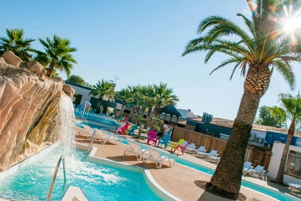 Camping piscine Charlemagne