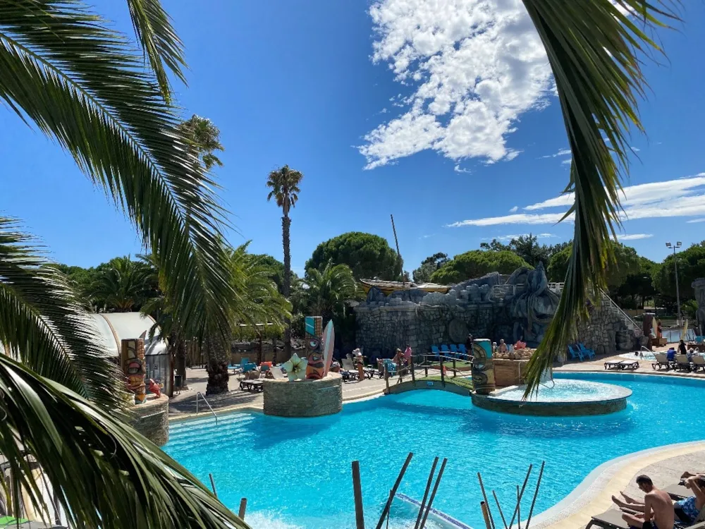 Aufnahme des Camping-Pools