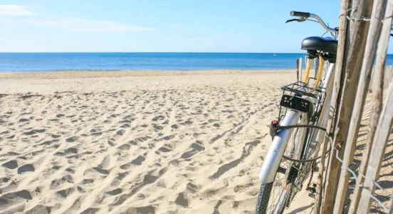 Camping Marseillan plage - CampingDirect - Image n°1