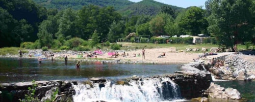 Camping Le Ventadour - Auvergne-Rhône-Alpes