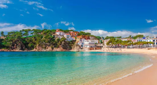 Camping Costa Brava en bord de mer - CampingDirect - Image n°1