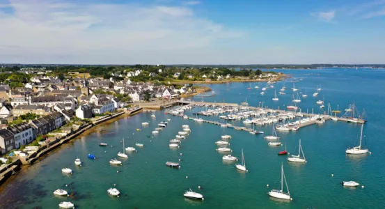 Camping Locmariaquer - CampingDirect - Image n°1