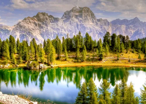 Camping in de Italiaanse Alpen, Dolomieten en het merengebied - CampingDirect