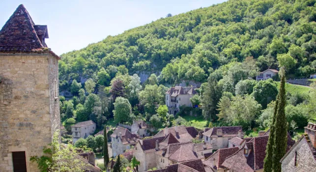 Camping Saint-Cirq-Lapopie - CampingDirect - Image n°2