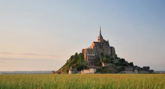 Camping in de baai van Mont Saint-Michel - CampingDirect - Afbeelding n°1