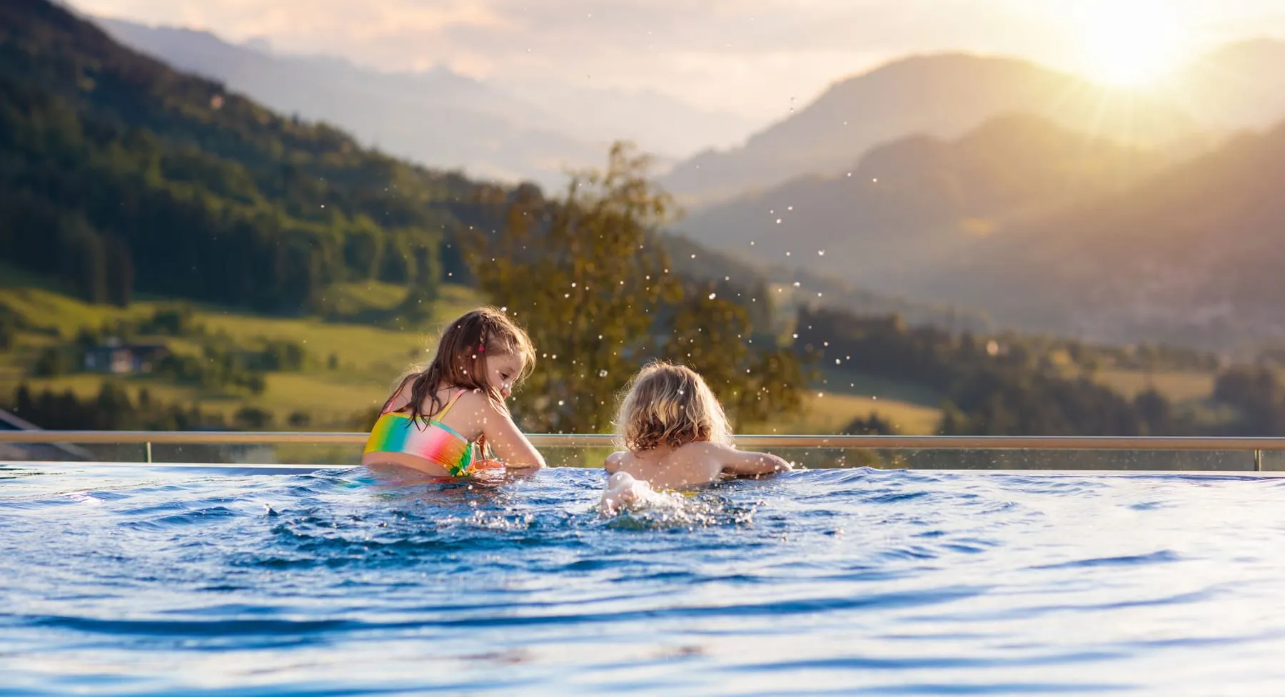 Rhône Alpes avec piscine chauffée - Camping Direct 