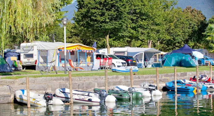 Campingplads i de schweiziske alper - CampingDirect - Billede n°2